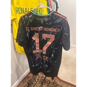 Michael Olise Bayern Munchen Away Jersey size medium